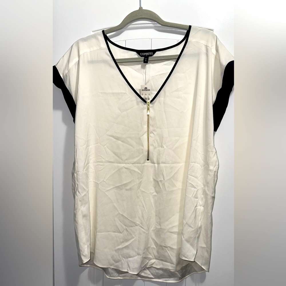 NWT EXPRESS FRONT ZIP GRAMERCY TOP